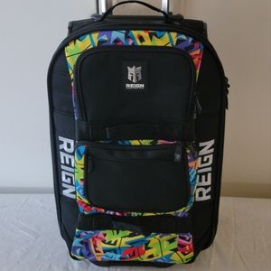 Carry-on Reign luggage